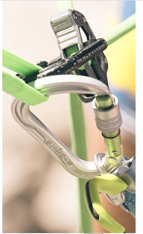 EDELRID HMS Strike Screw II csavarzáras kisebb méretű HMS karabiner