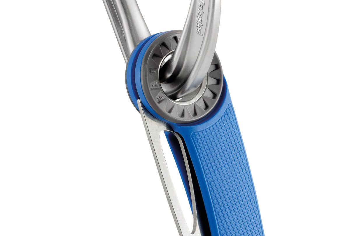 Petzl SPATHA kötélvágó kés karabiner rögzítéssel (Kék)