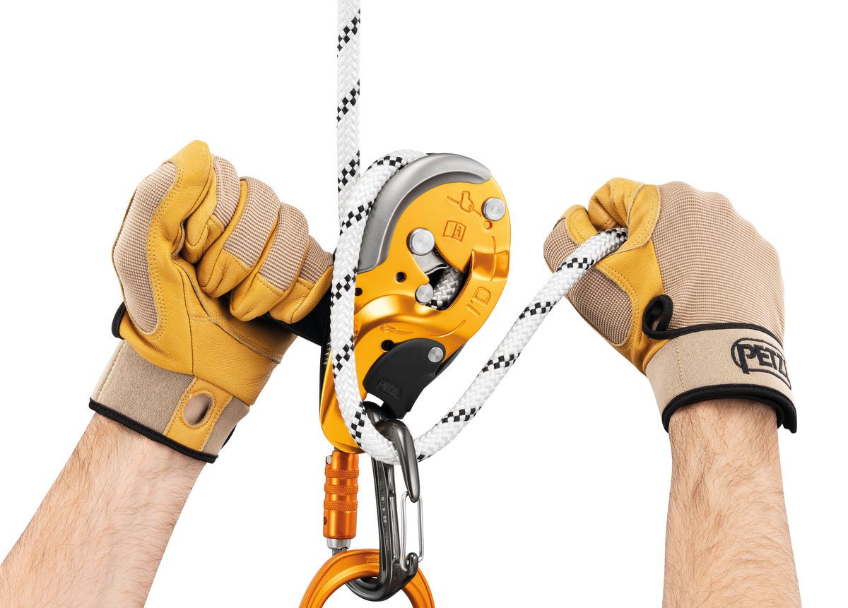 Petzl FREINO Z karabiner fékező füllel